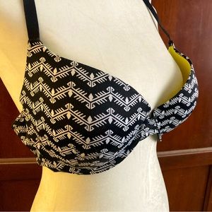 Flirtitude My Favorite Push-up Bra — padded with black and white pattern 38C